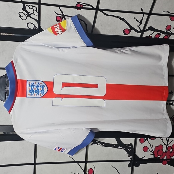 England Themed White and Red Men's Soccer Jersey Shirt Medium New - Picture 11 of 11